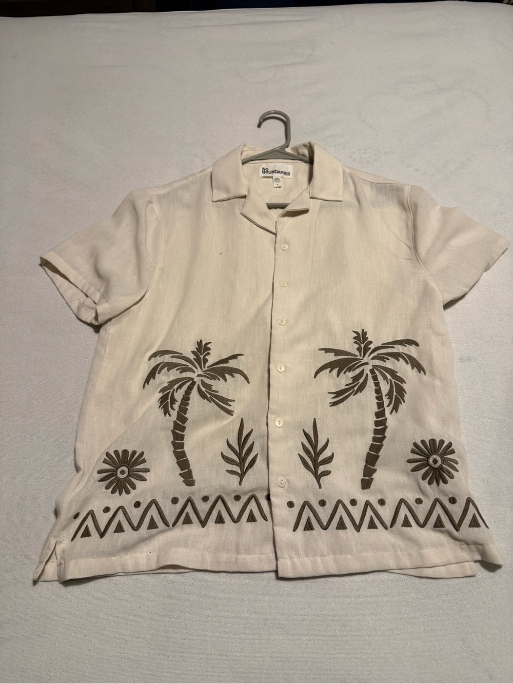 No Boundaries Beige Palm-Print Short-Sleeve Button Shirt